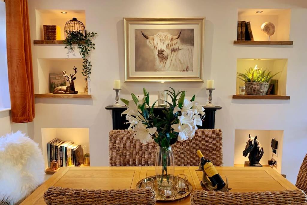 Renovated Miner'S Cottage - Family & Dog Friendly Abertillery ภายนอก รูปภาพ