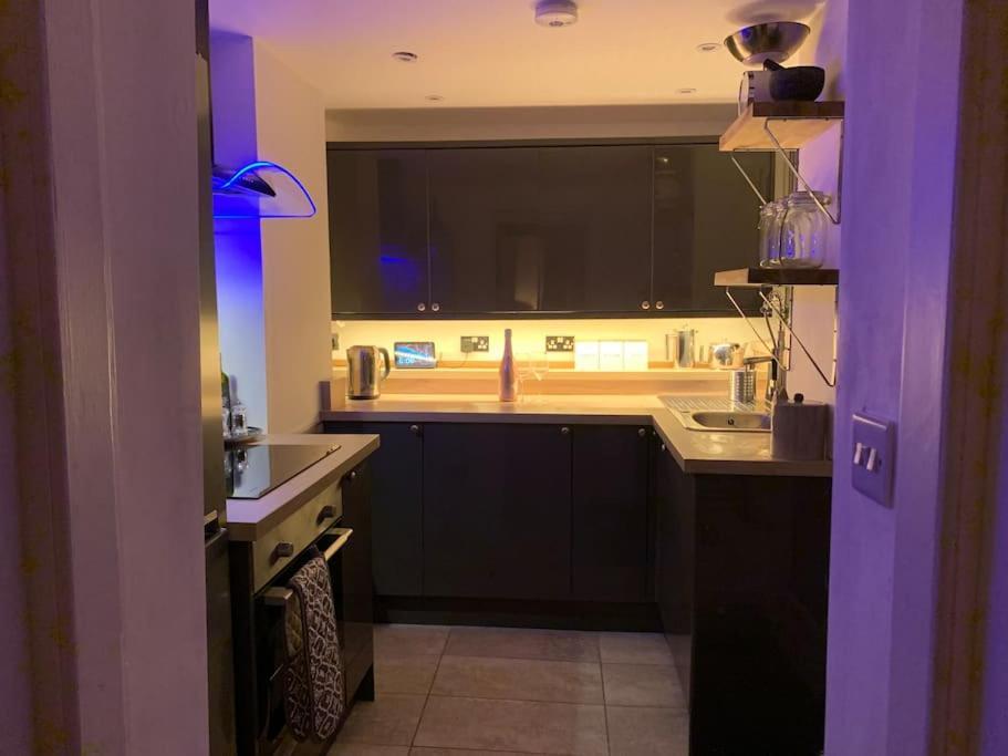 Renovated Miner'S Cottage - Family & Dog Friendly Abertillery ภายนอก รูปภาพ